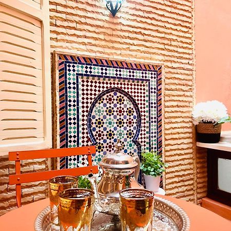 Apartment With Ac, Patio And Rooftop Appartement Climatise Avec Patio Et Toit Terrasse Marrakesh Bagian luar foto